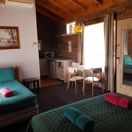 Walkabout Motel Rutherglen Ngoại thất bức ảnh